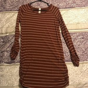 Rusty Brown Rushed Tunic; Size Medium